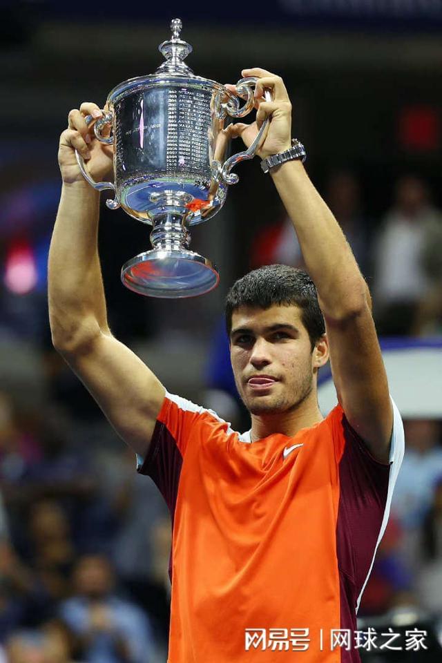 在整个比赛 在整个比赛